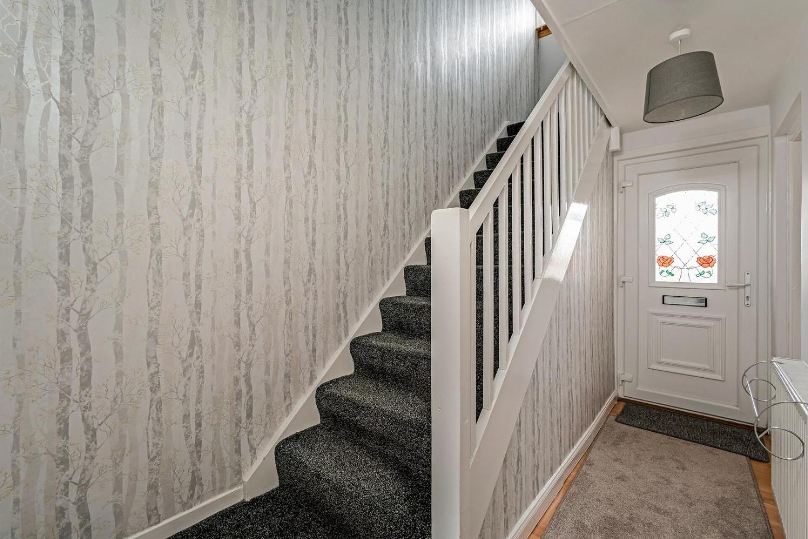 Centrally Situated 1 Bedroom House In Cumbernauld Kültér fotó